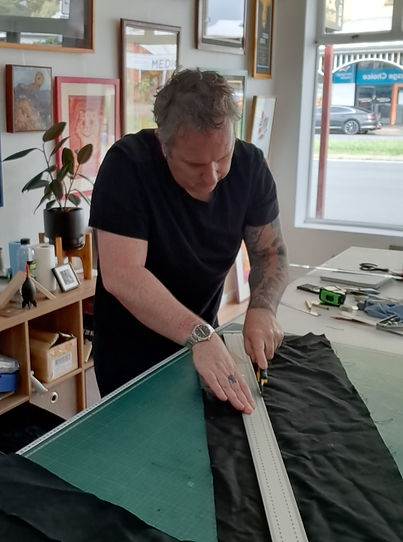 Strip-Lining, Or How To Stretch A Canvas Which Has Been Painted To The Edges 2 d61f92 8e3338154f8c406d9c6f90f3d15e93a5mv2